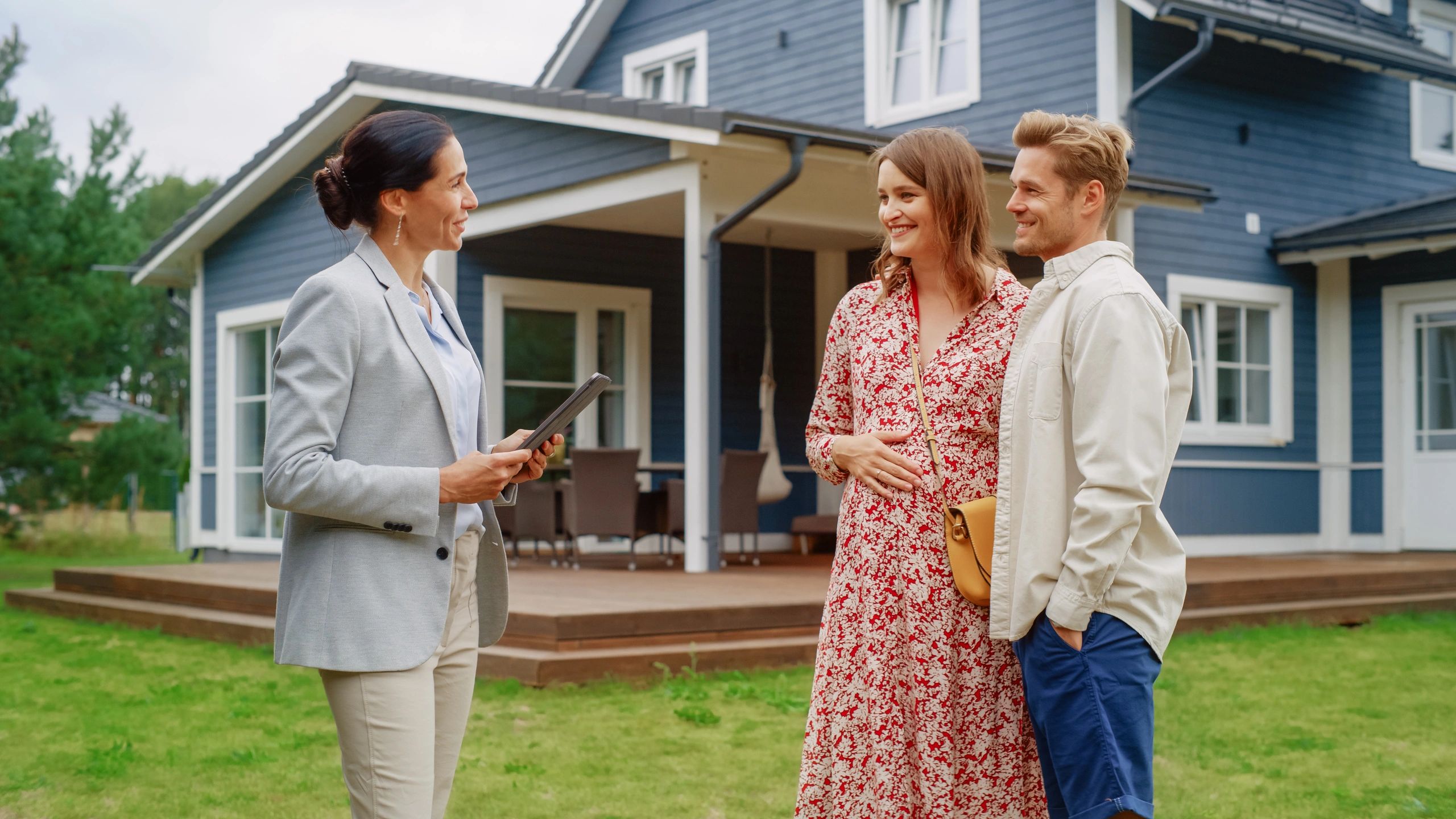 modern real estate team meeting